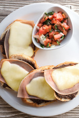 molletes