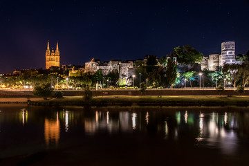 Cathédrale Saint Maurice et château de nuit Angers, Pays de la Loire, France