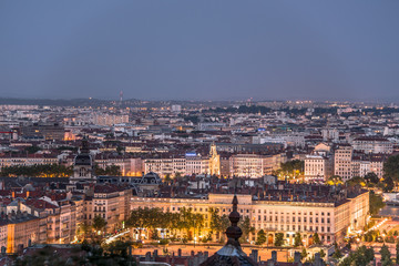 Vue nocturne de Lyon, France