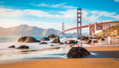 Golden Gate Bridge au coucher du soleil, San Francisco, Californie, USA