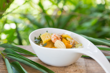Thai Spicy Mixed Vegetable Soup with Prawns.(Kang Liang Goong Sod )