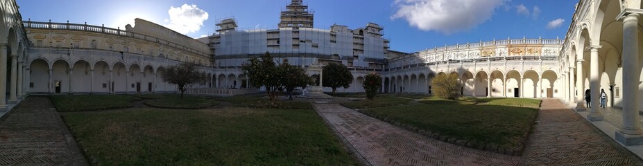 Napoli - Panoramica del chiostro di San Martino