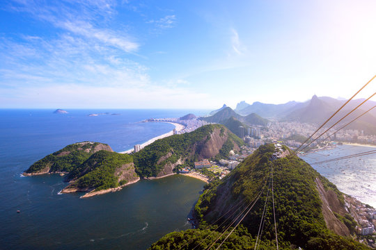 ropes of cable car at Sugar Loaf station