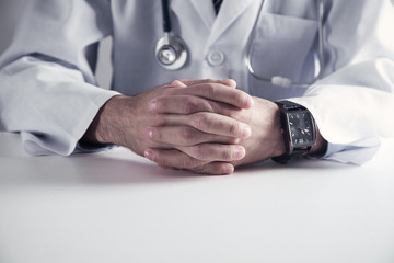 Obraz premium Doctor sitting in medical office.