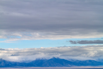 Fototapeta na wymiar Albuquerque, NM, mountains and dramatic sky