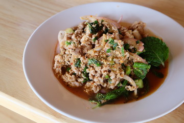Spicy minced pork