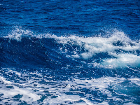 Ocean Wave. Natural background © Netfalls