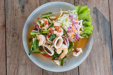Spicy seafood salad