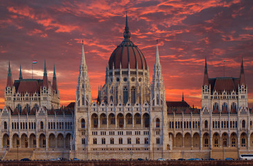 Obraz premium Hungary, Budapest Parliament view from Danube river 