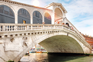 Fototapeta na wymiar pont Rialto à Venise