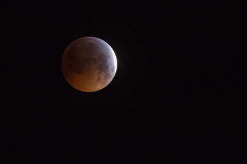 Mondfinsternis mit Blutmond am 21. Januar 2019