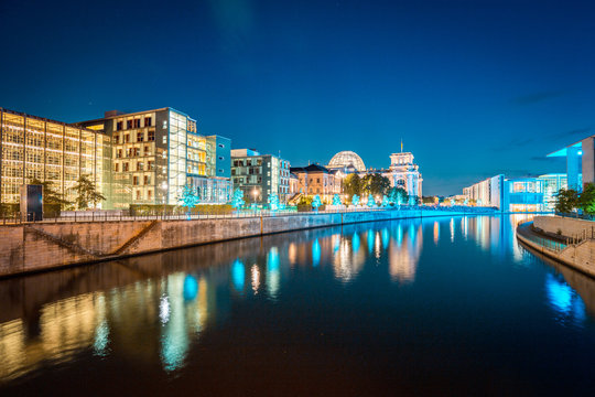 Berlin government district with Spree river at twilight, central Berlin Mitte, Germany