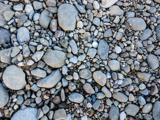 Piedras en el suelo de cantos rodados