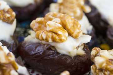 datteri giganti riempiti di formaggio