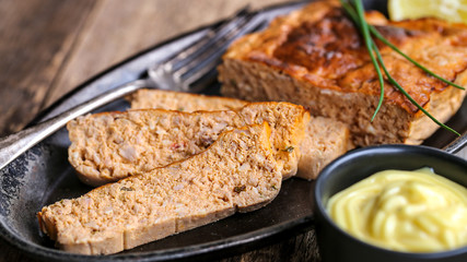 pain de poison au thon et tomate 4