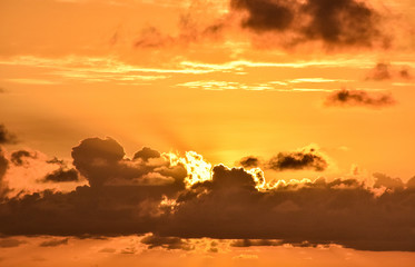 Coloured sunset on Seyshells island. Sea, summer, cloud, sky