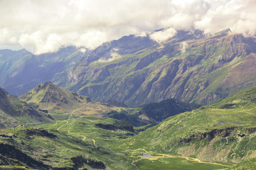 Fototapeta na wymiar Panoramic view of the mountain range and valleys of Monte Rosa