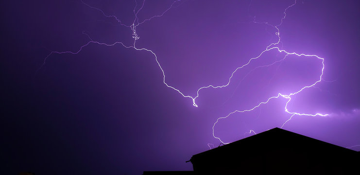 moment a lightning bolt appears in the sky