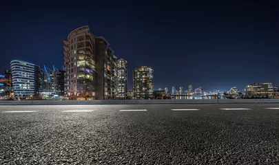 Fotobehang Snelweg In De Nacht empty highway at night  © kalafoto