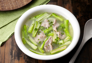 Delicious Chinese cuisine, Loofah sliced soup