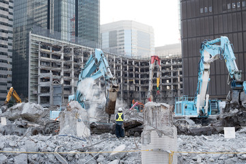 Building demolition site in Tokyo, Japan　東京のビル解体工事現場
