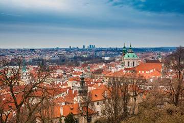 Obraz premium The beautiful Prague city old town seen form the Prague Castle viewpoint in an early spring day