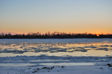 Starting freeze on the Irtysh River