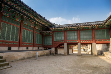 Obraz premium Changdeokgung Palace in Autumn in Seoul city, South Korea