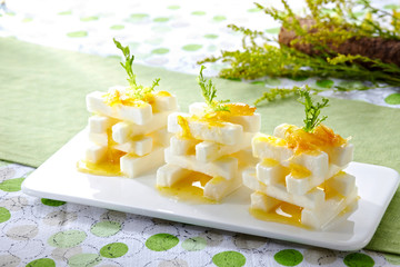 Delicious Chinese cuisine, grapefruit sauce and yam

