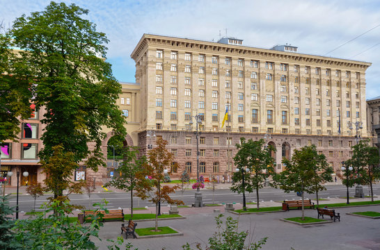 Khreshchatyk, the main street of Kyiv, the capital of Ukraine and the building of the Kyiv City Council.