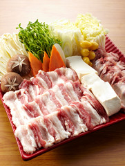Fresh hot pot raw materials, fresh meat and vegetable platter