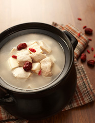 Delicious Chinese food, kudzu pork soup