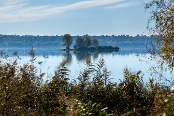 island in the middle of the lake