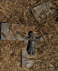 Croix sépulcrale à Saint-Jurs, Alpes-de-Haute-Provence, France