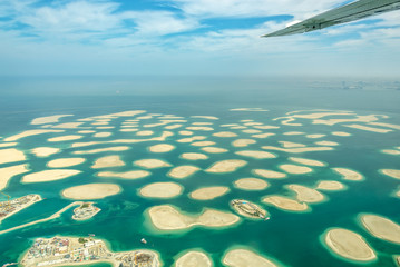 Fototapeta premium Widok z lotu ptaka z Dubaju Wyspy świata, Zjednoczone Emiraty Arabskie
