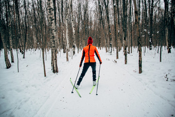 Walk on skis on the wood