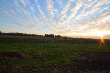 Obraz premium El campo listo para la siembra, Francia