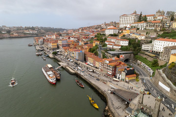 Fototapeta na wymiar Architecture and Streets of rainy Porto, Portugal.