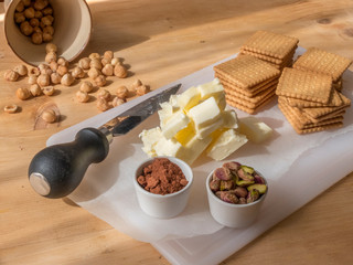 Preparation of a sweet salami