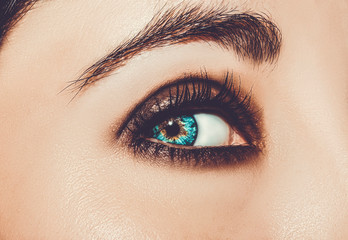 Obraz premium A beautiful insightful look woman's eye. Close up shot