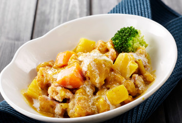 Delicious Chinese food, Curry Chicken

