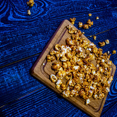 Golden Popcorn with a Golden Crust