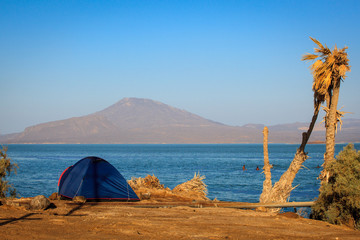 Fototapeta premium Camping at the Afrera lakeshore, Danakil Depression, Ethiopia