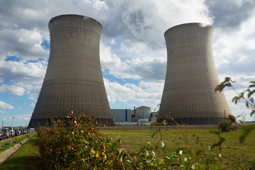 Dampierre nuclear power plant view