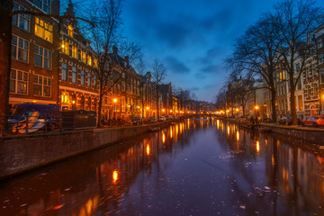 Fototapeta na wymiar Beautiful view of Amsterdam canal at the night.