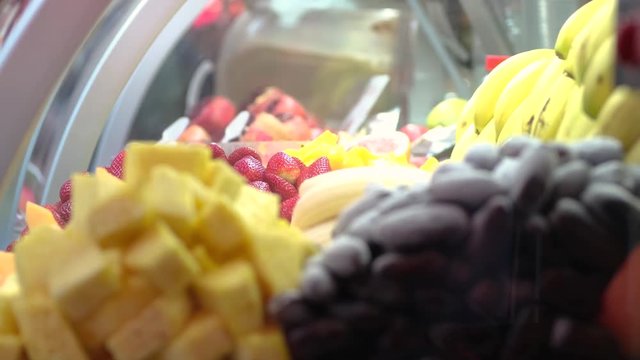 Footage of Strawberries in a market.