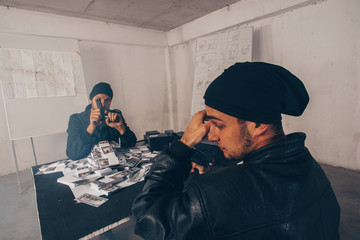 Robbers talking on the table