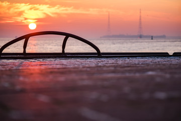 Elbe bei Stade im Sonnenaufgang