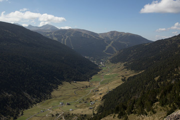 Fototapeta na wymiar valle panoramica