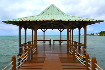 avancée sur l'océan à mahebourg